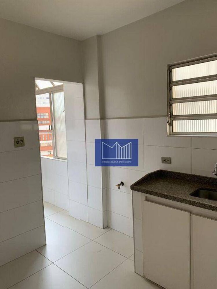 Apartamento à venda com 2 quartos, 70m² - Foto 3