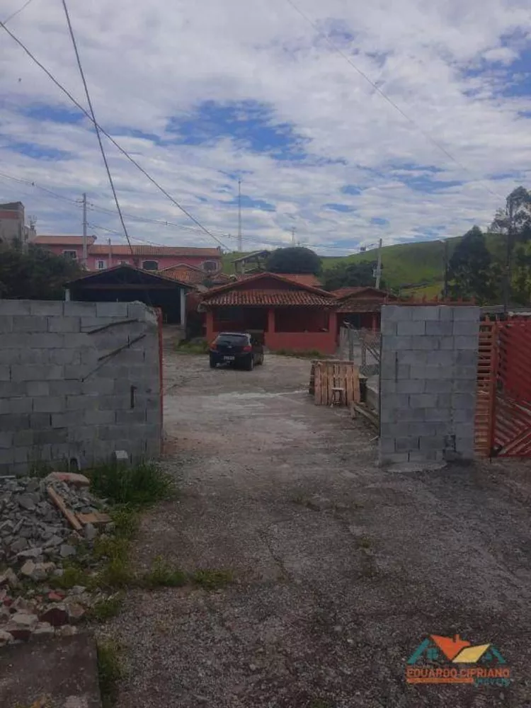 Chácara à venda com 5 quartos, 100m² - Foto 4