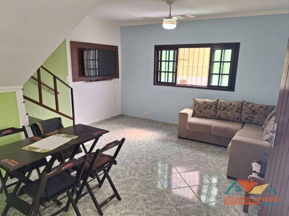 Casa à venda com 3 quartos, 100m² - Foto 1