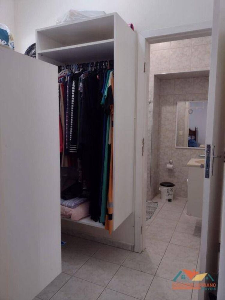 Casa à venda com 6 quartos, 317m² - Foto 7