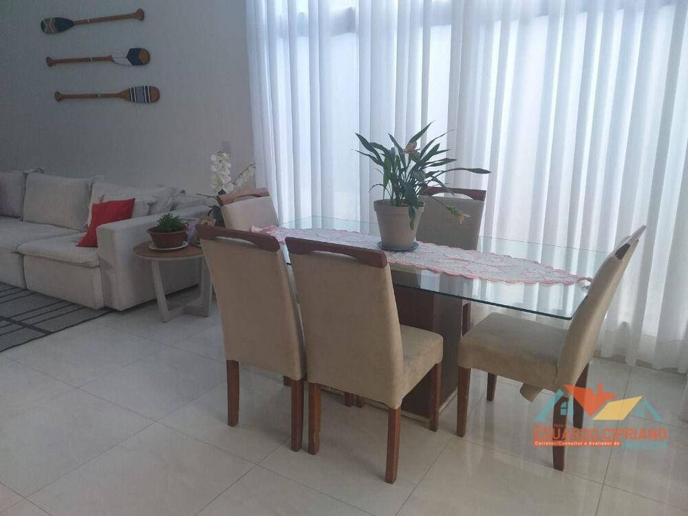 Casa à venda com 3 quartos, 240m² - Foto 4