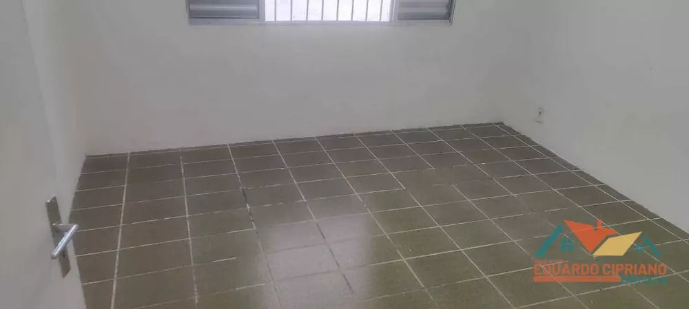 Casa para alugar com 2 quartos, 250M2 - Foto 2