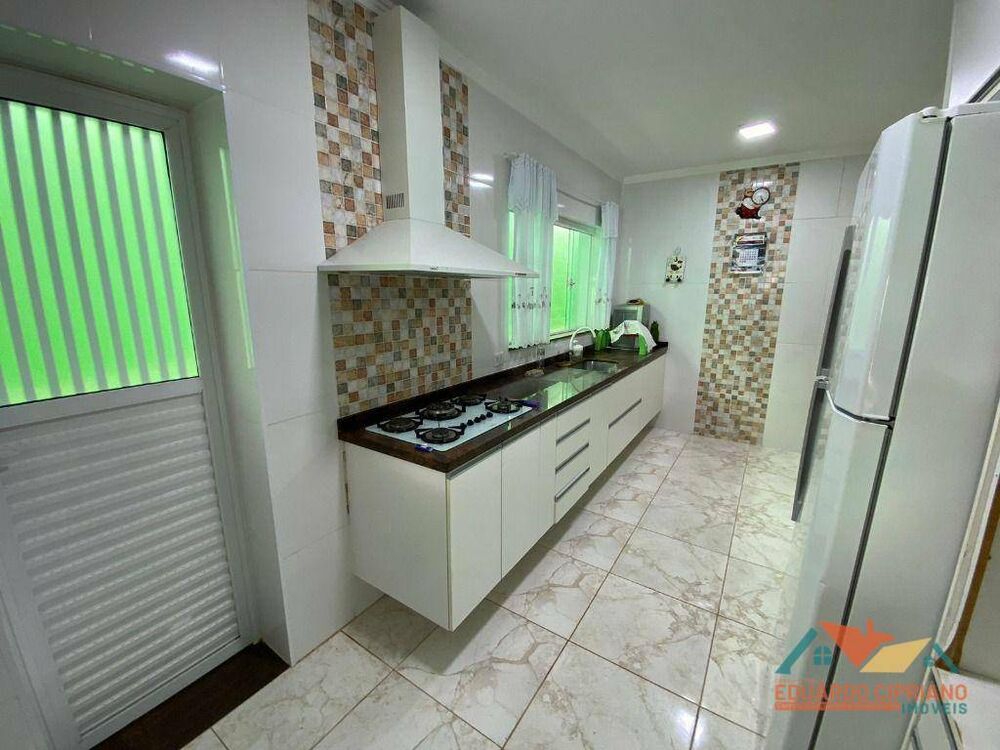 Casa à venda com 3 quartos, 130m² - Foto 8