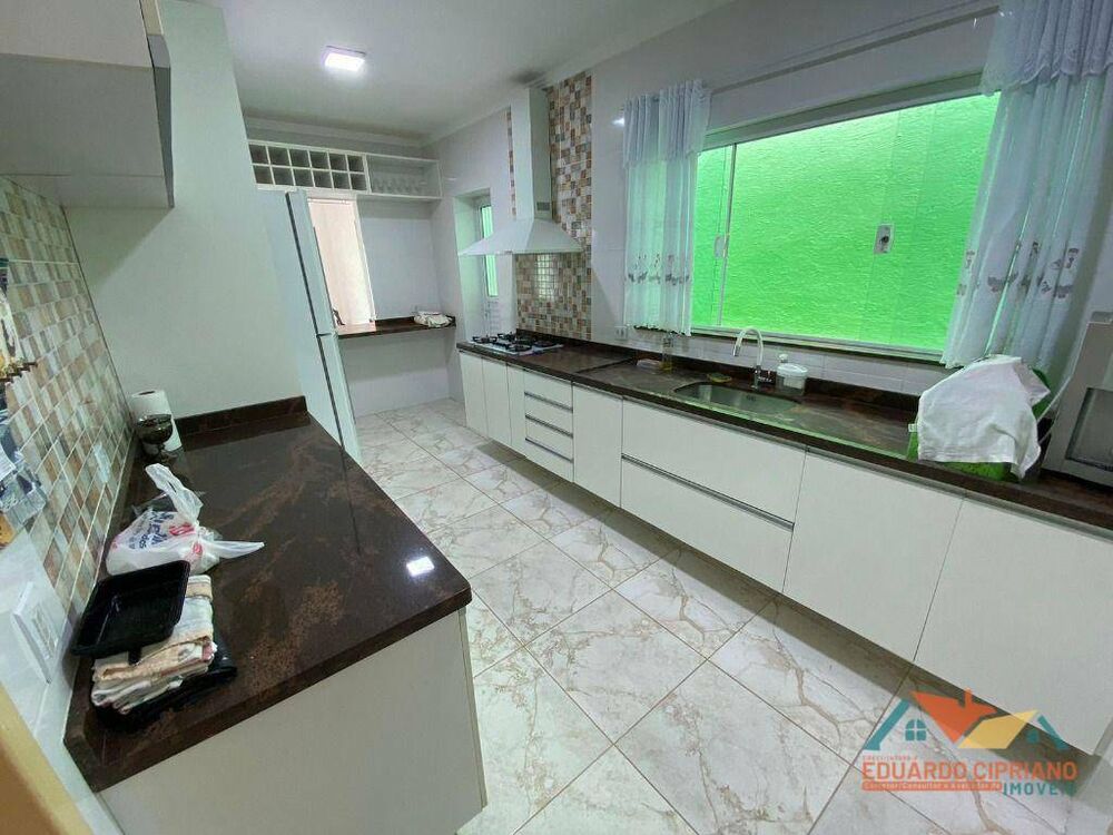 Casa à venda com 3 quartos, 130m² - Foto 7