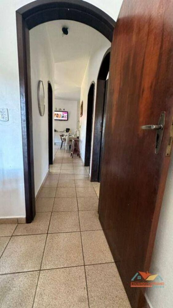 Casa à venda com 3 quartos, 142m² - Foto 3