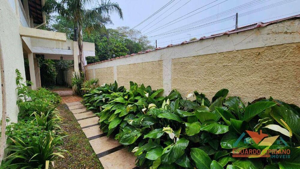 Chácara para alugar com 5 quartos, 191m² - Foto 17