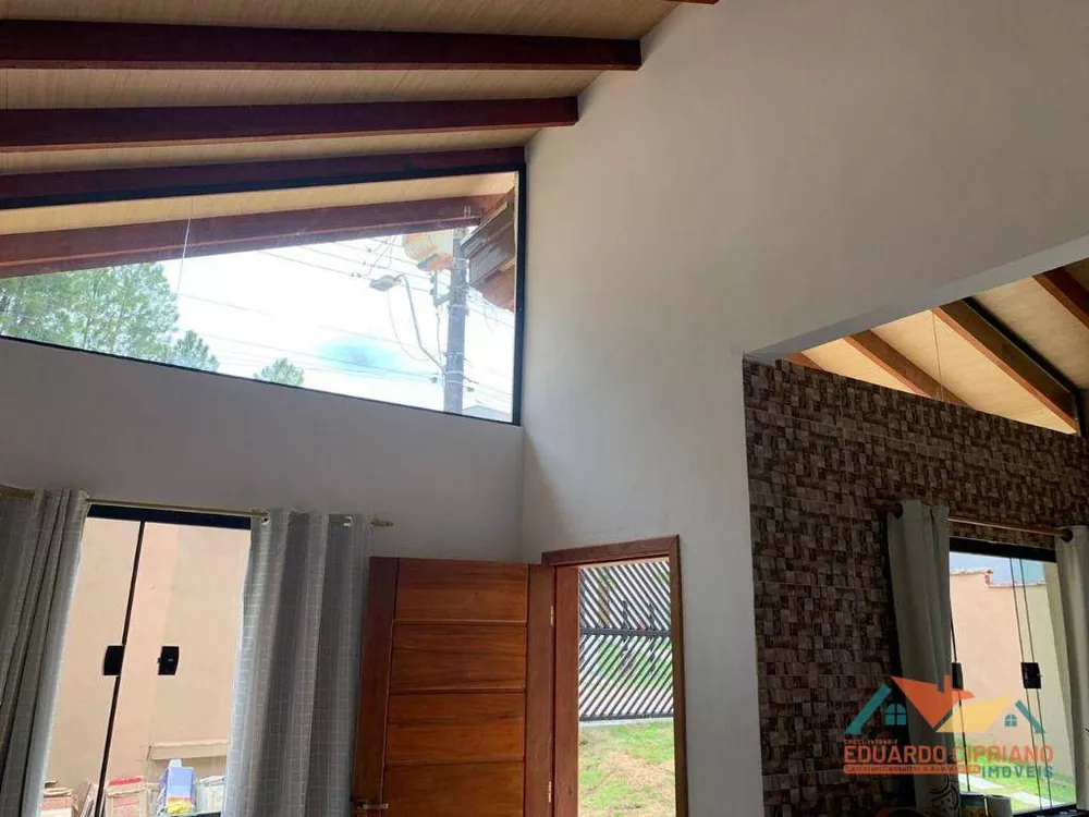 Casa à venda com 2 quartos, 120m² - Foto 4