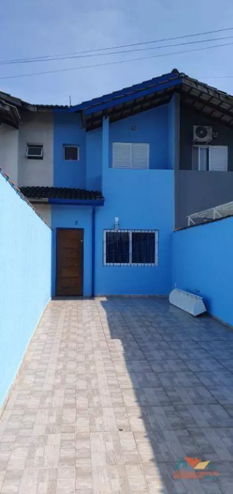 Casa à venda com 3 quartos, 111m² - Foto 1