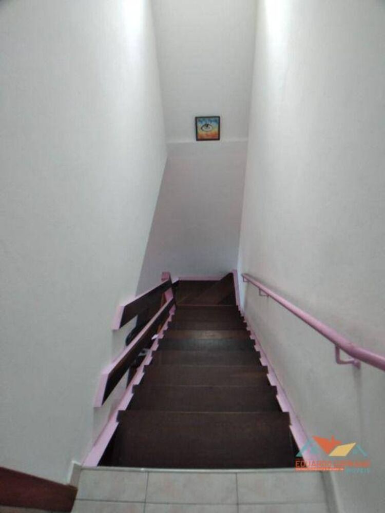Casa à venda com 5 quartos, 290m² - Foto 9