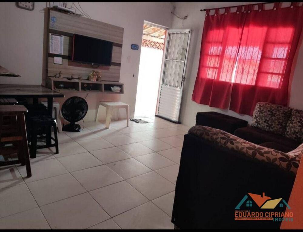 Casa à venda com 2 quartos, 100m² - Foto 1