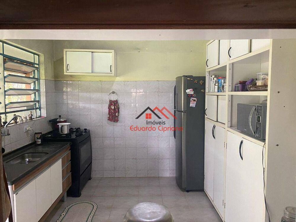 Casa à venda e aluguel com 4 quartos, 198m² - Foto 25