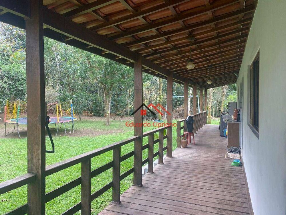 Casa à venda e aluguel com 4 quartos, 198m² - Foto 18