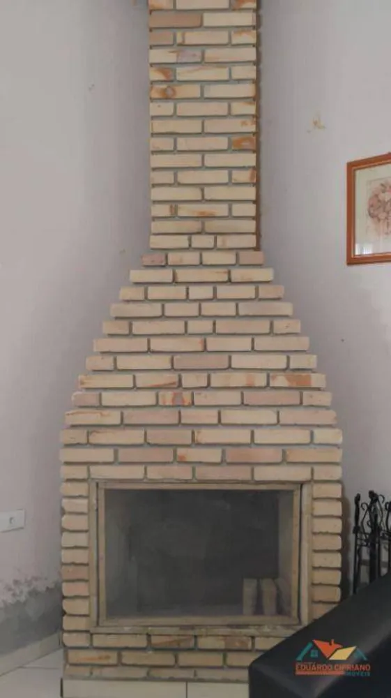 Casa, 3 quartos, 200 m² - Foto 1