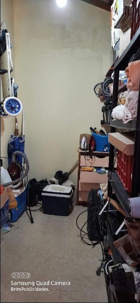 Casa à venda com 4 quartos, 228m² - Foto 3