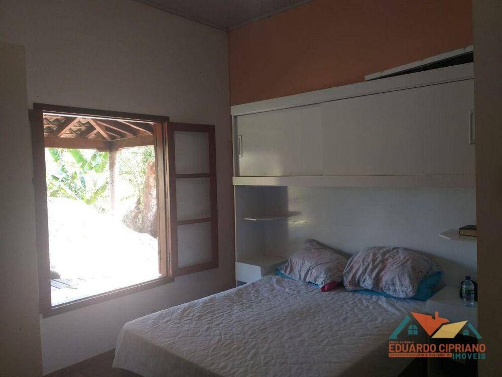 Chácara à venda com 3 quartos, 200m² - Foto 2