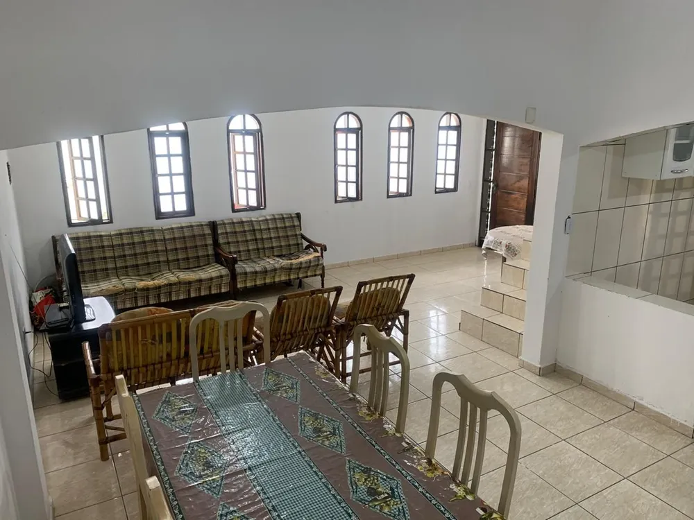 Casa, 5 quartos, 276 m² - Foto 2