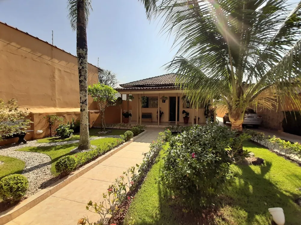 Casa, 3 quartos, 280 m² - Foto 1