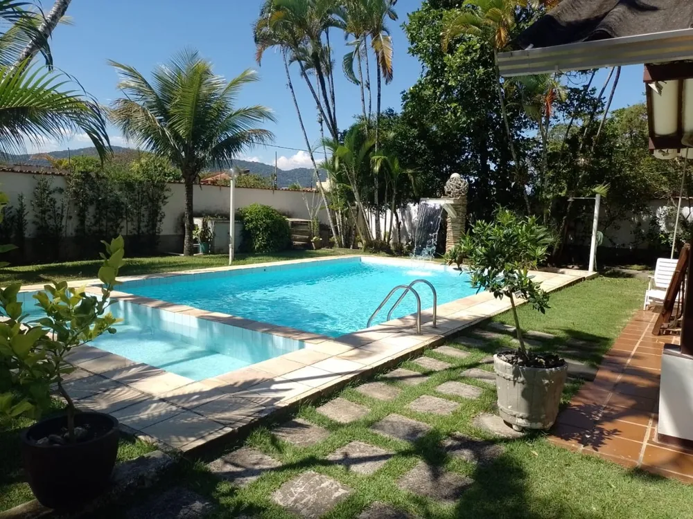 Casa, 3 quartos, 274 m² - Foto 1