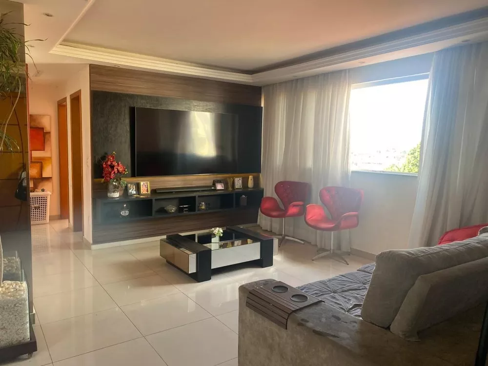 Apartamento à venda com 3 quartos, 180m² - Foto 3