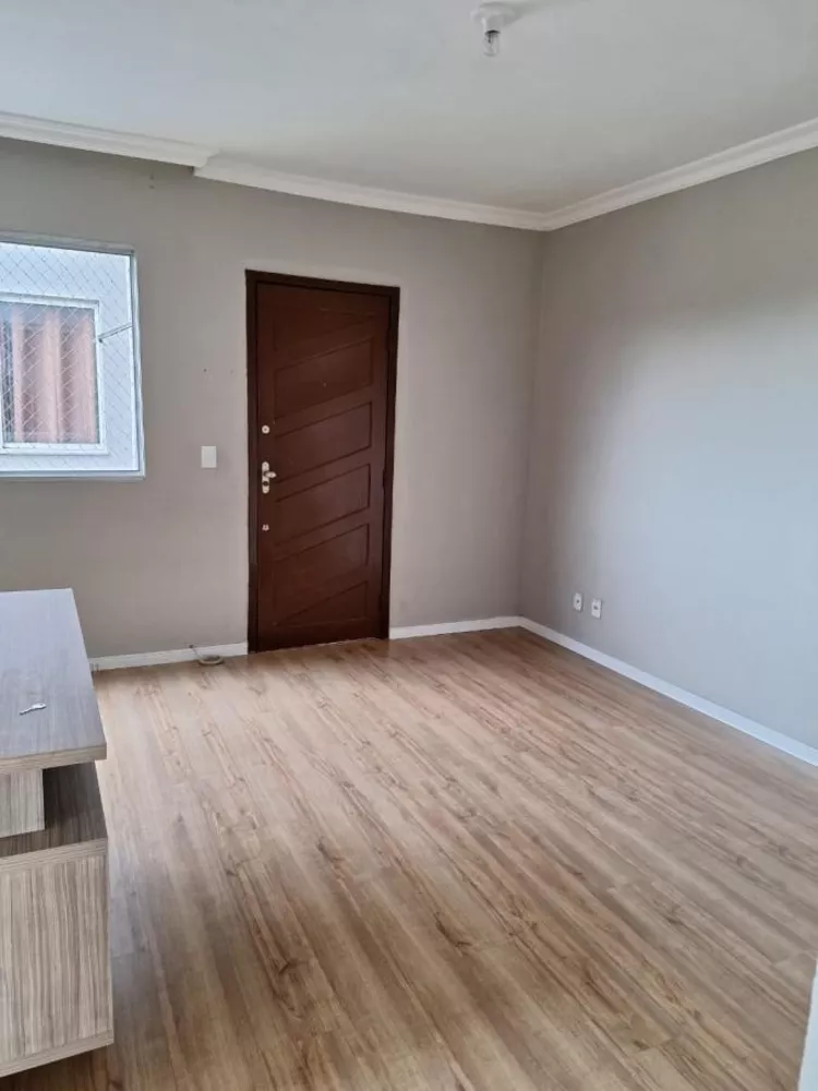 Apartamento à venda com 2 quartos, 45m² - Foto 3