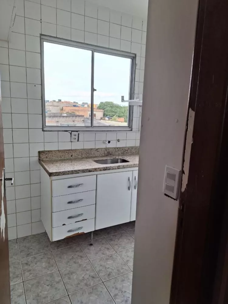 Apartamento à venda com 2 quartos, 45m² - Foto 4