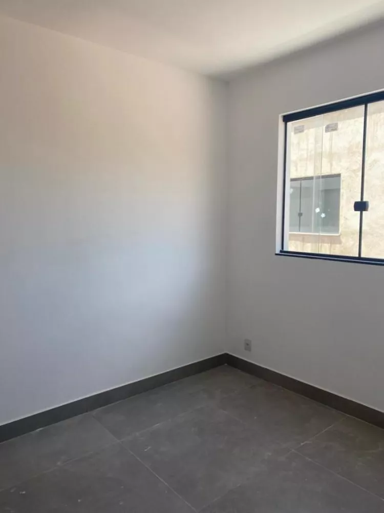 Casa à venda com 3 quartos, 106m² - Foto 10