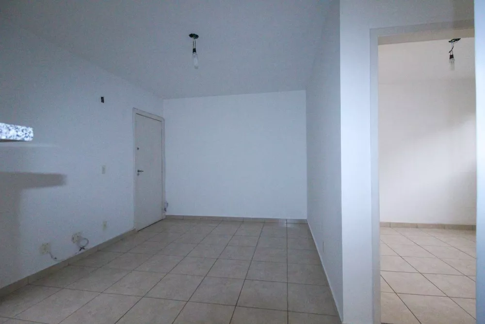 Apartamento à venda com 2 quartos, 50m² - Foto 2