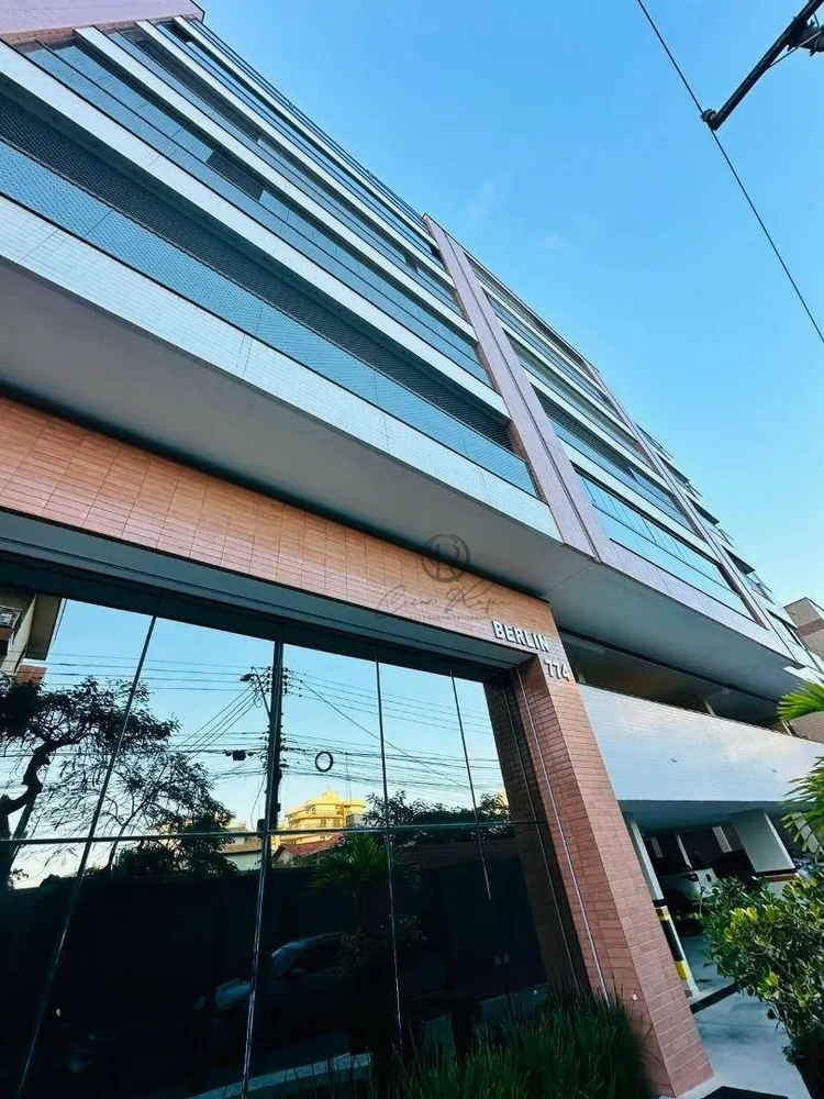 Apartamento, 3 quartos, 155 m² - Foto 1