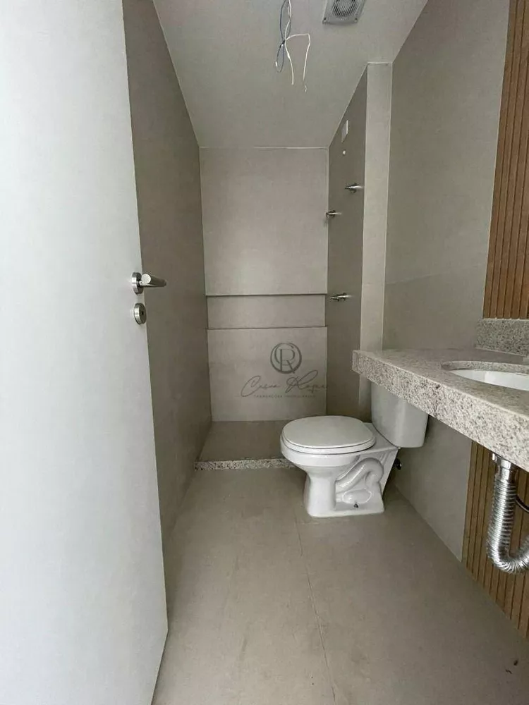 Cobertura, 3 quartos, 238 m² - Foto 1