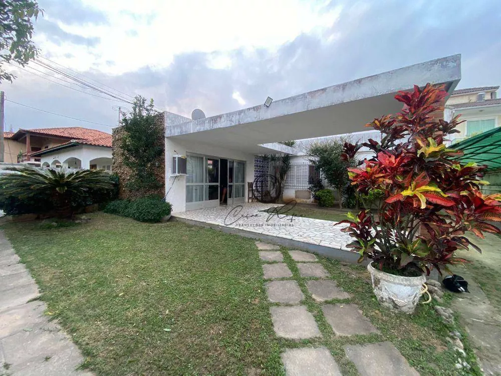 Casa, 5 quartos, 250 m² - Foto 1