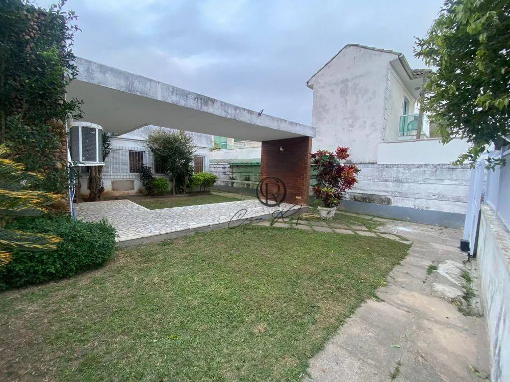Casa, 5 quartos, 250 m² - Foto 13