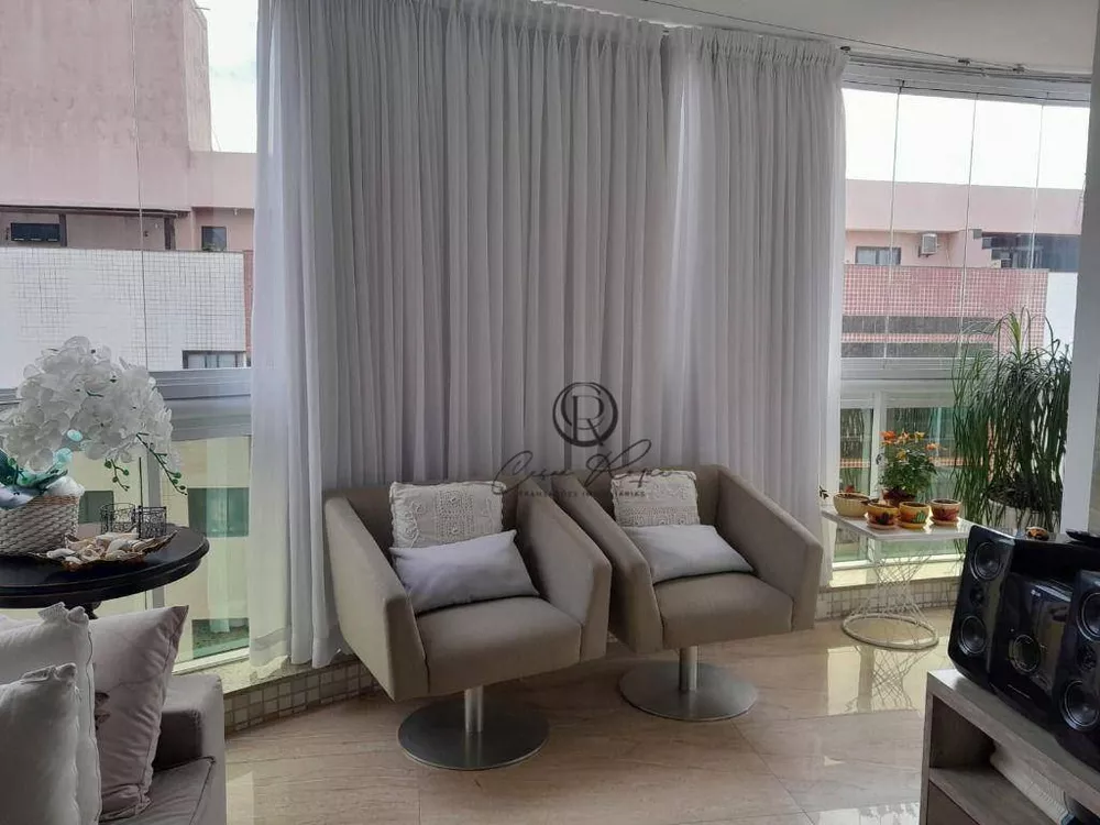 Cobertura, 3 quartos, 220 m² - Foto 3