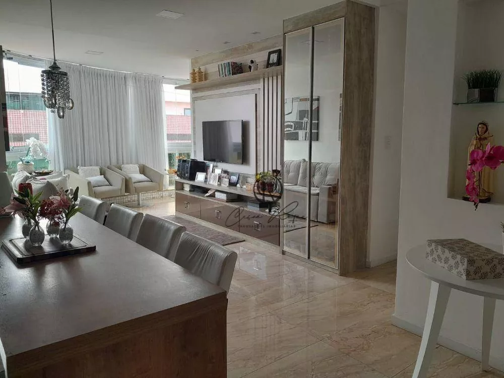 Cobertura, 3 quartos, 220 m² - Foto 1