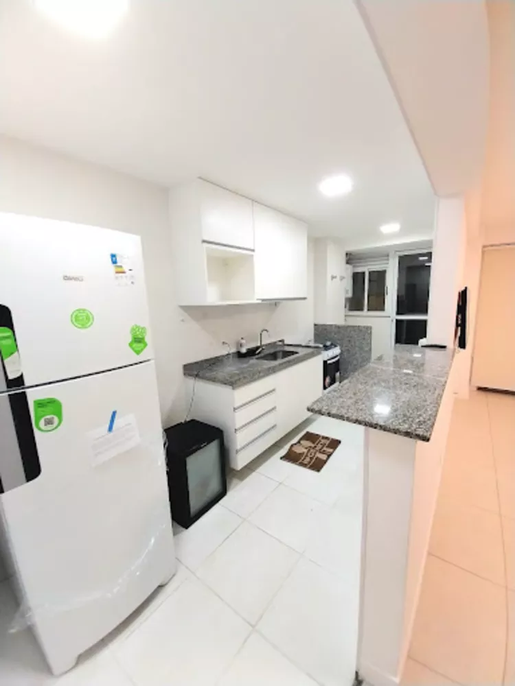 Cobertura, 3 quartos, 240 m² - Foto 2