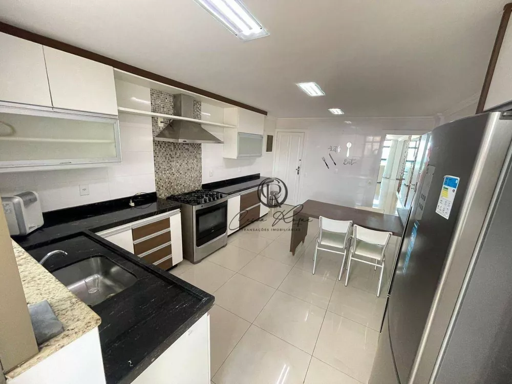 Apartamento, 3 quartos, 218 m² - Foto 13
