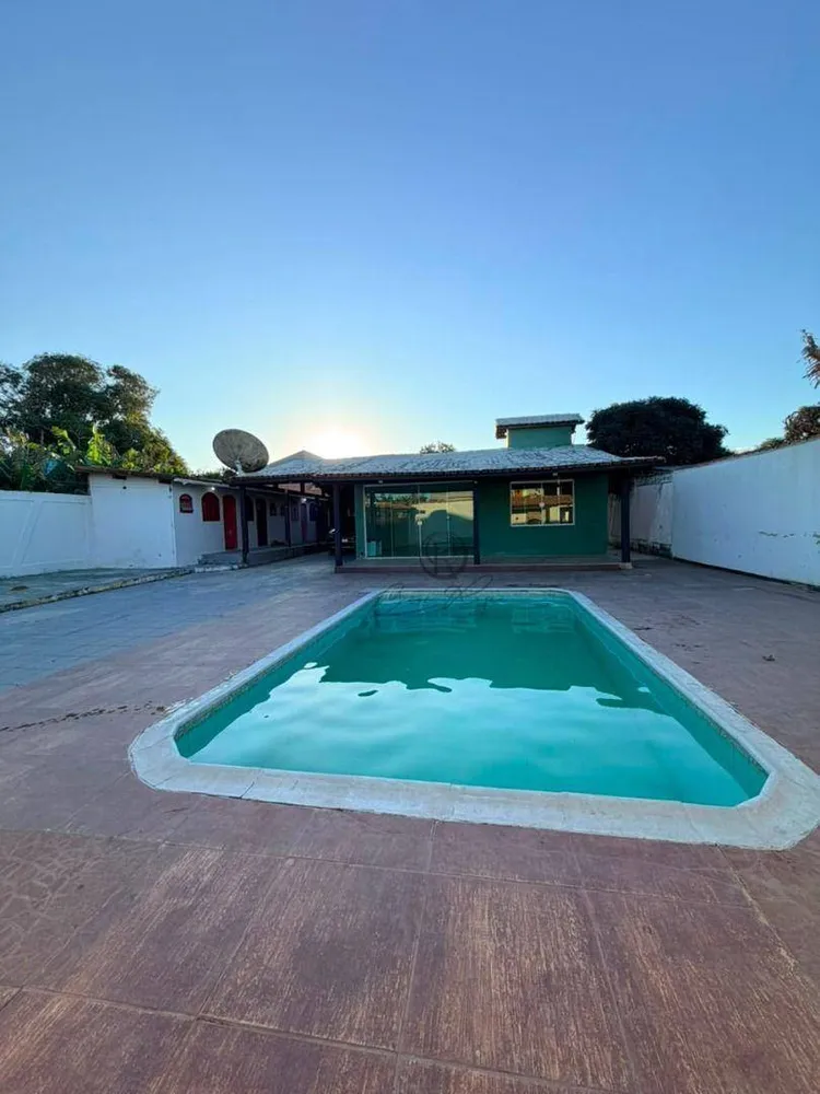 Casa, 6 quartos, 155 m² - Foto 1