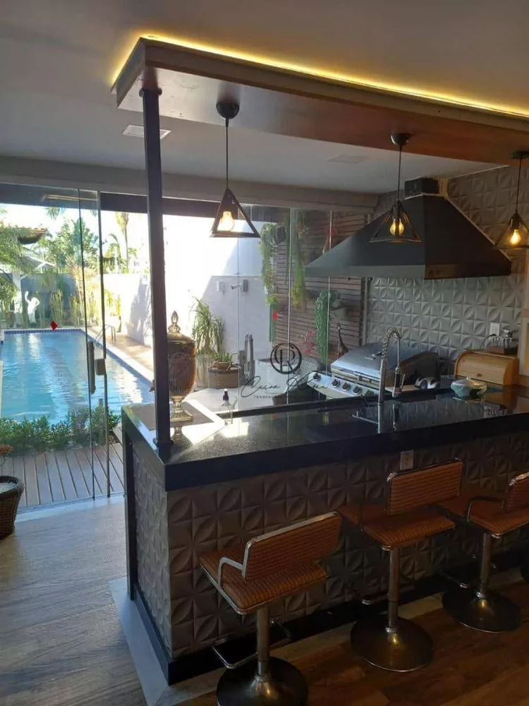 Casa, 5 quartos, 900 m² - Foto 1