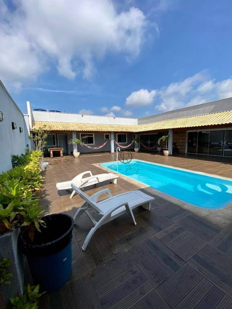 Casa, 8 quartos, 260 m² - Foto 1