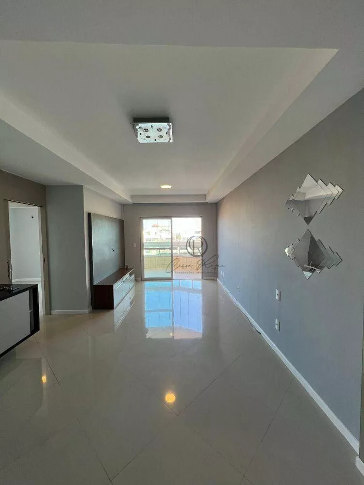 Cobertura, 3 quartos, 190 m² - Foto 2