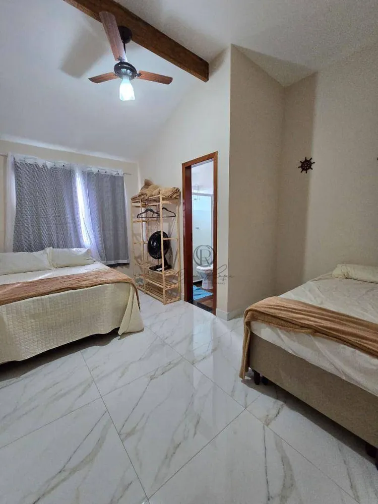 Casa, 4 quartos, 250 m² - Foto 11