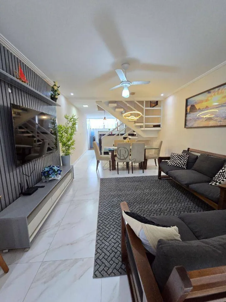 Casa, 4 quartos, 250 m² - Foto 1