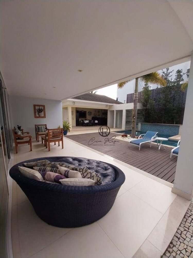 Casa à venda com 4 quartos, 341m² - Foto 12