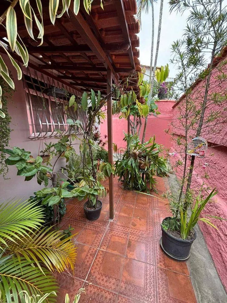 Casa, 4 quartos, 259 m² - Foto 1