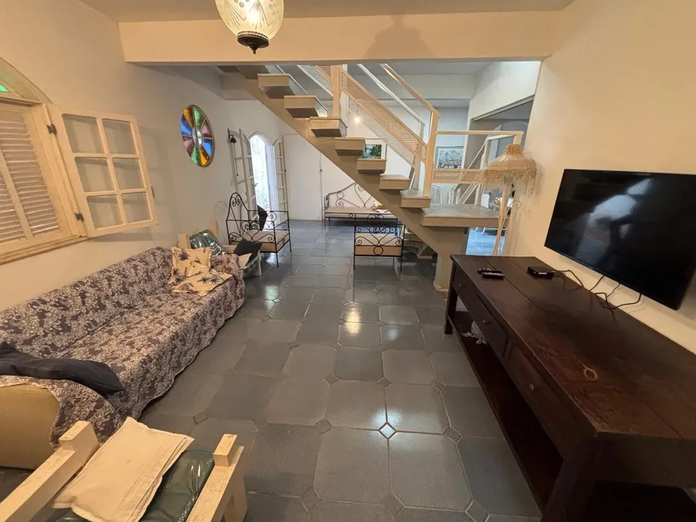 Casa, 7 quartos, 131 m² - Foto 1