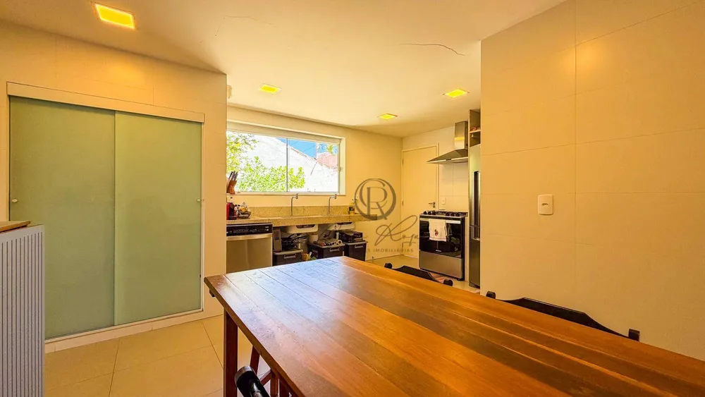 Casa, 4 quartos, 244 m² - Foto 47