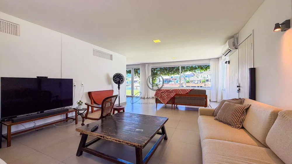 Casa, 4 quartos, 244 m² - Foto 30