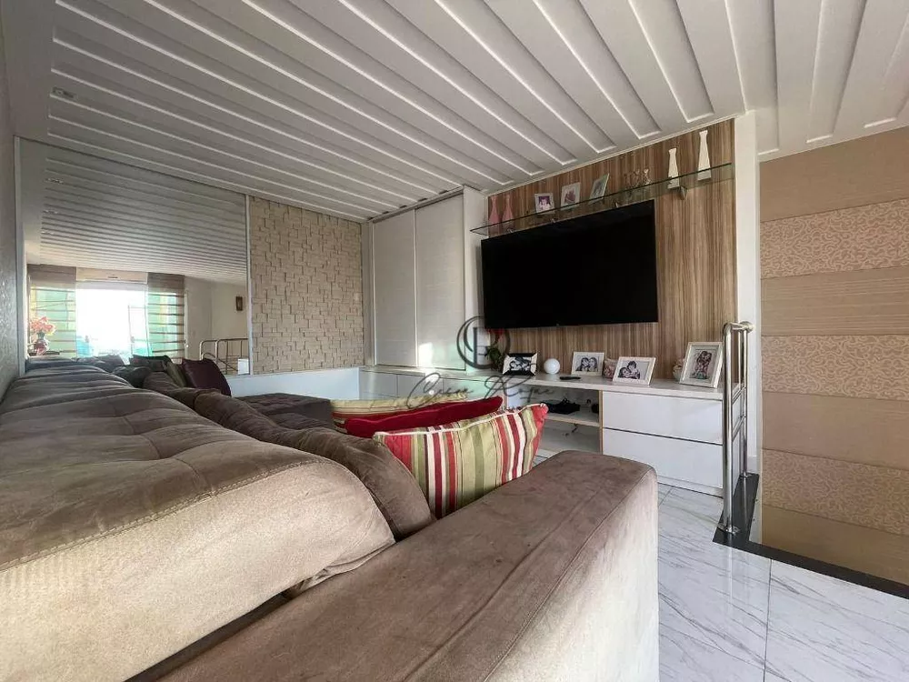 Cobertura, 3 quartos, 194 m² - Foto 3