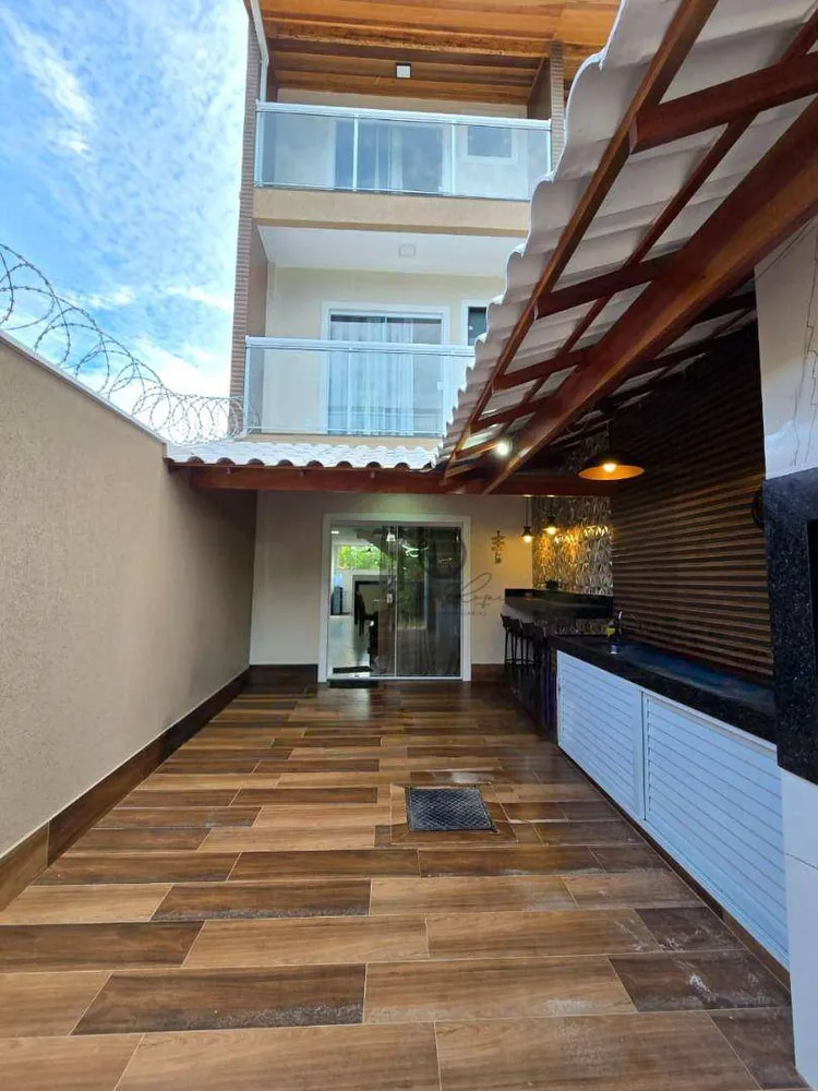 Casa, 4 quartos, 250 m² - Foto 2