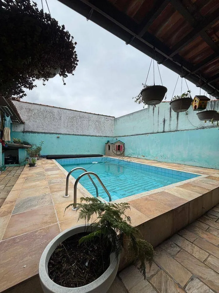 Casa de Condomínio, 4 quartos - Foto 1