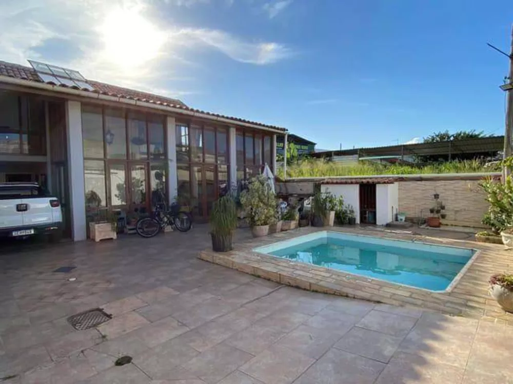 Casa, 4 quartos, 277 m² - Foto 2